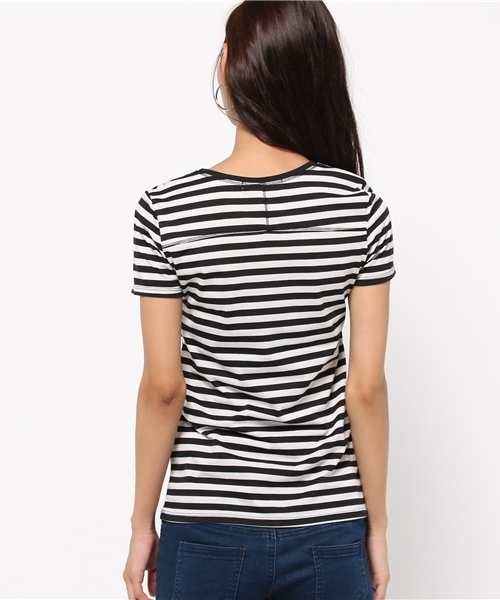 AZUL by moussy（アズールバイマウジー）の「TC天竺BCヨーク切替R/N半袖PO（Tシャツ/カットソー・レディース・ブラック/カーキ系/ブラック系その他/オフホワイト/ホワイト系その他・LARGE/MEDIUM/SMALL/X-LARGE/X-SMALL）」の8枚目の写真