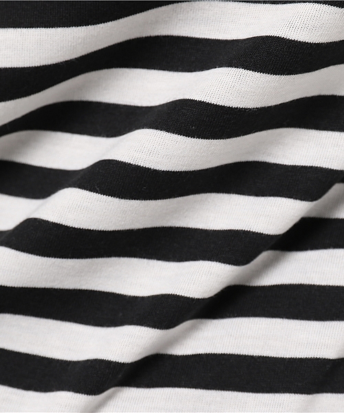 AZUL by moussy（アズールバイマウジー）の「TC天竺BCヨーク切替R/N半袖PO（Tシャツ/カットソー・レディース・ブラック/カーキ系/ブラック系その他/オフホワイト/ホワイト系その他・LARGE/MEDIUM/SMALL/X-LARGE/X-SMALL）」の6枚目の写真