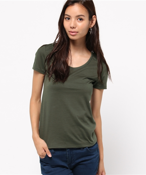 AZUL by moussy（アズールバイマウジー）の「TC天竺BCヨーク切替R/N半袖PO（Tシャツ/カットソー・レディース・ブラック/カーキ系/ブラック系その他/オフホワイト/ホワイト系その他・LARGE/MEDIUM/SMALL/X-LARGE/X-SMALL）」の17枚目の写真