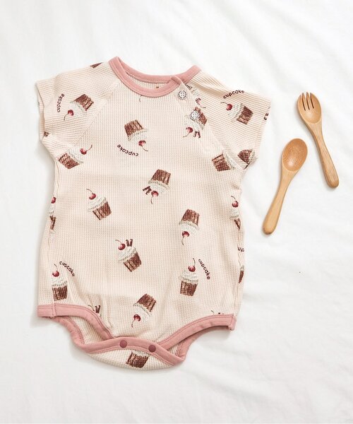 apres les cours（アプレレクール）の「おやつ柄ボディースーツ（ロンパース・キッズ・アイボリー/ピンク・80/70）」の2枚目の写真