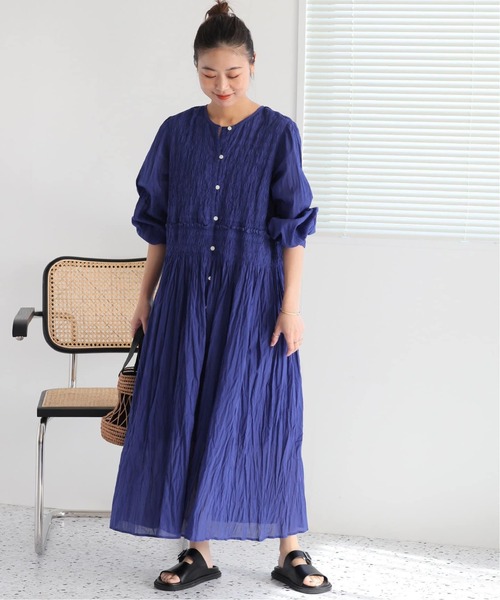 JOURNAL STANDARD relume（ジャーナルスタンダード　レリューム）の「《追加》コットンボイルクリンクルシャーリングワンピース（ワンピース・レディース・グリーン/ブラック系その他/ブラック/ブルー・FREE）」の19枚目の写真