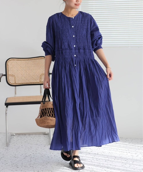 JOURNAL STANDARD relume（ジャーナルスタンダード　レリューム）の「《追加》コットンボイルクリンクルシャーリングワンピース（ワンピース・レディース・グリーン/ブラック系その他/ブラック/ブルー・FREE）」の21枚目の写真