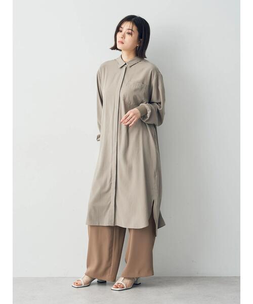 Editt by YECCA VECCA（エディットバイイェッカヴェッカ）の「リブ袖シャーリングシャツワンピース（シャツワンピース・レディース・グレイッシュベージュ・FREE）」の15枚目の写真