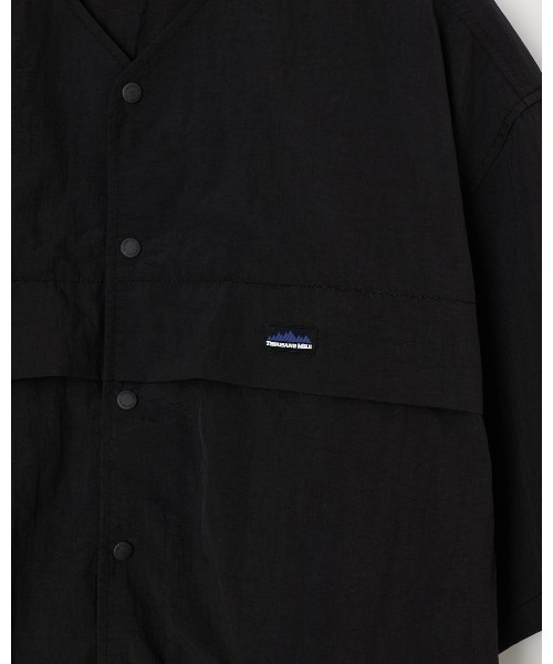 THOUSAND MILE(サウザンドマイル)の「SHORT SLEEVE COLLARLESS SHIRT(Tシャツ/カットソー・メンズ・オリーブ/ブラック・LARGE/SMALL)」の7枚目の写真