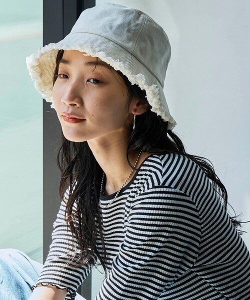 coen（コーエン）の「キャンバスフリンジバケットハット（ハット・レディース・オフホワイト/ブラック・FREE）」の2枚目の写真