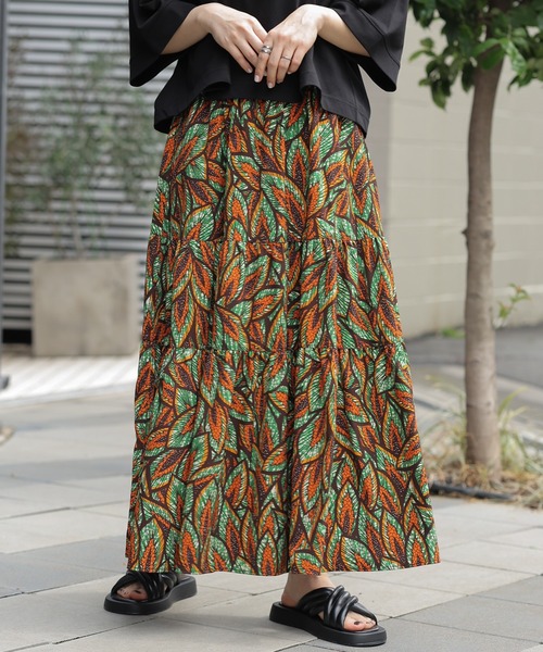LEPSIM（レプシィム）の「アフリカンプリントスカート　117492（スカート・レディース・オレンジ/グリーン/ピンク・FREE）」の2枚目の写真