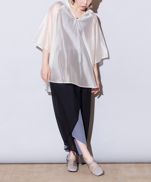 OSMOSIS（オズモーシス）の「フーデッドプルオーバー（シャツ/ブラウス・レディース・アイボリー/グレイッシュベージュ/ブラック・ONE SIZE）」の4枚目の写真