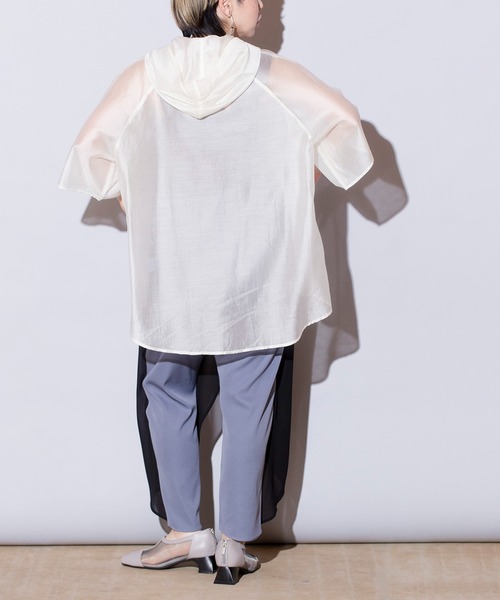 OSMOSIS（オズモーシス）の「フーデッドプルオーバー（シャツ/ブラウス・レディース・アイボリー/グレイッシュベージュ/ブラック・ONE SIZE）」の6枚目の写真