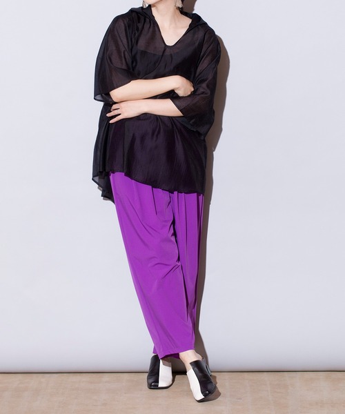 OSMOSIS（オズモーシス）の「フーデッドプルオーバー（シャツ/ブラウス・レディース・アイボリー/グレイッシュベージュ/ブラック・ONE SIZE）」の10枚目の写真