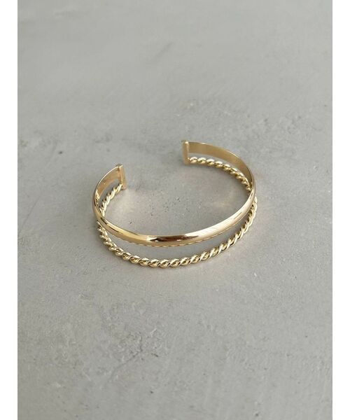 MERCURYDUO(マーキュリーデュオ)の「ゴールドミックスラインバングル(バングル/リストバンド・レディース・ゴールド・FREE)」の2枚目の写真