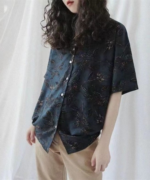 SHEENA（シーナ）の「ボタニカル柄オープンカラーシャツ（シャツ/ブラウス・レディース・ネイビー・M）」の17枚目の写真