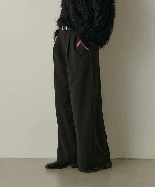 Lui's(ルイス)の「ワイドストレートパンツ(その他パンツ・レディース・オフホワイト/ブラック/グレー・36/38)」の11枚目の写真