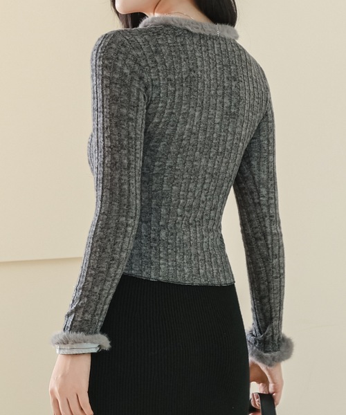 Lace Ladies（レースレディース）の「ラウンド ファーネック レースアップ ニット プルオーバー（ニット/セーター・レディース・グレイッシュベージュ/グレー・FREE）」の5枚目の写真