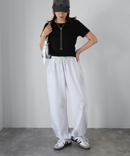 Riberry（リベリー）の「箔プリントスウェットパンツ（スウェットパンツ・レディース・オートミール/チャコールグレー・FREE）」の16枚目の写真