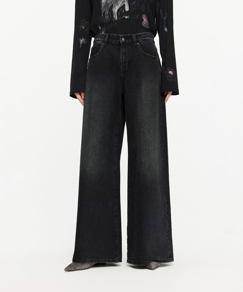 JNBY（ジェーエヌビーワイ）の「Vintage Wide-leg Jeans / ヴィンテージジーンズ（デニムパンツ・レディース・ブラック/グレー/ベージュ・34/36/38）」の2枚目の写真