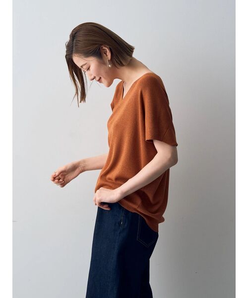 YECCA VECCA(イェッカヴェッカ)の「ラメVネックドルマンニット(ニット/セーター・レディース・ブラック/テラコッタ/ベージュ・FREE)」の10枚目の写真