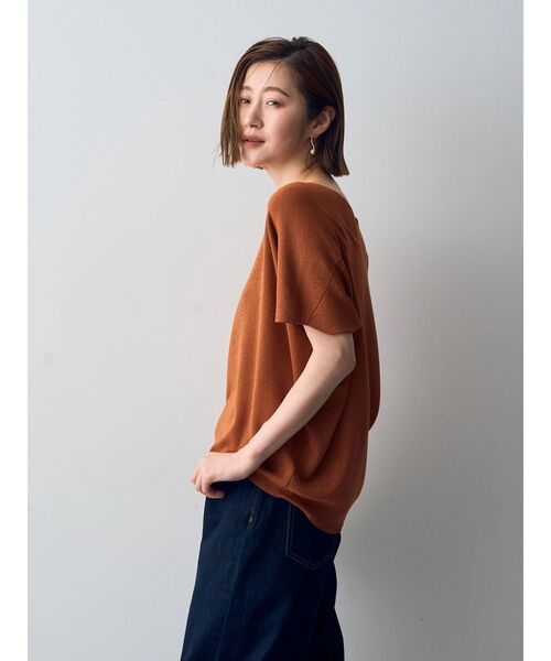 YECCA VECCA(イェッカヴェッカ)の「ラメVネックドルマンニット(ニット/セーター・レディース・ブラック/テラコッタ/ベージュ・FREE)」の11枚目の写真