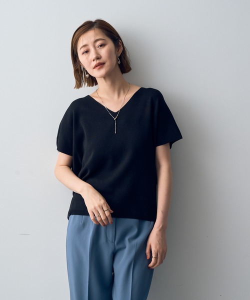 YECCA VECCA(イェッカヴェッカ)の「ラメVネックドルマンニット(ニット/セーター・レディース・ブラック/テラコッタ/ベージュ・FREE)」の1枚目の写真