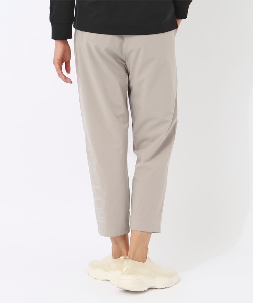 FILA(フィラ)の「ツインレイヤー ロングパンツ(その他パンツ・レディース・グレー/ネイビー/ブラック・X-LARGE/MEDIUM/LARGE)」の17枚目の写真