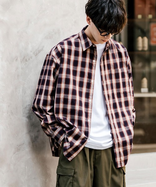 Rocky Monroe（ロッキーモンロー）の「オーバーサイズ 無地 チェック柄 ストライプ柄 レギュラーカラーブロードシャツ（シャツ/ブラウス・メンズ・ブルー系1/ブラック系/ブラック/ホワイト系/ブルー系/ブルー/ホワイト/グリーン/ブラック系1/オレンジ・M/XL/L）」の16枚目の写真