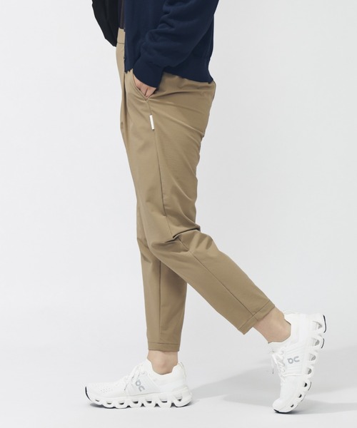 TIGORA（ティゴラ）の「ティゴラ TIGORA 4WAYストレッチテーパードパンツ（その他パンツ・レディース・ベージュ/オフホワイト/ブラック・M/L/S/XL）」の6枚目の写真