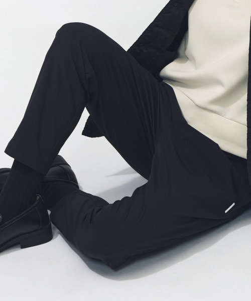 TIGORA（ティゴラ）の「ティゴラ TIGORA 4WAYストレッチテーパードパンツ（その他パンツ・レディース・ベージュ/オフホワイト/ブラック・M/L/S/XL）」の21枚目の写真