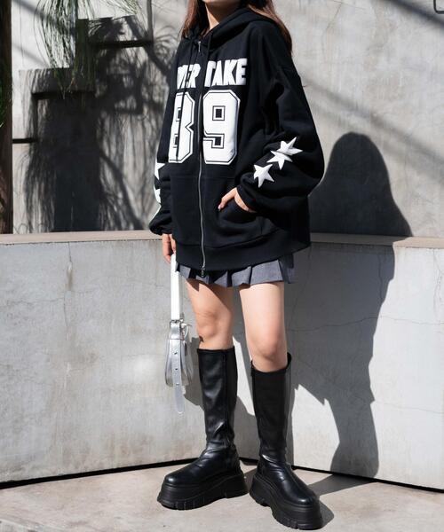 WEGO（ウィゴー）の「WEGO/ナンバリング裏起毛BIGジップパーカー（パーカー・レディース・その他1/ホワイト/ブラック・FREE）」の5枚目の写真