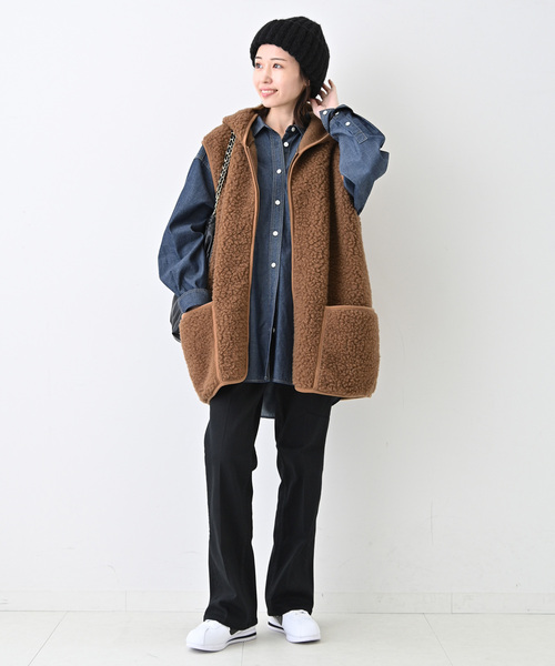 COLD BREAKER(コールドブレーカー)の「COLD BREAKER/コールドブレーカー SLOBE別注 ボアベスト 9244-SLOBE(ベスト・レディース・キャメル/ブラック・FREE)」の4枚目の写真