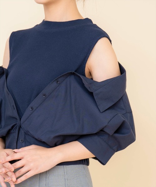 REDYAZEL（レディアゼル）の「シャツレイヤードトップス（Tシャツ/カットソー・レディース・ベージュ/ネイビー/オフホワイト・FREE）」の17枚目の写真