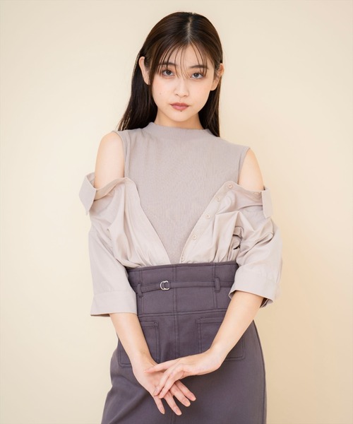 REDYAZEL（レディアゼル）の「シャツレイヤードトップス（Tシャツ/カットソー・レディース・ベージュ/ネイビー/オフホワイト・FREE）」の19枚目の写真