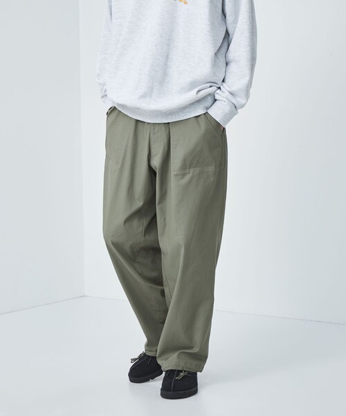 green label relaxing(グリーンレーベルリラクシング)の「【別注/WEB限定】<3/2 WORKS>GLR ユーティリティ パンツ(チノパンツ・メンズ・ブラック/オフホワイト/ケリーグリーン・L/XS/XL/S/M)」の6枚目の写真