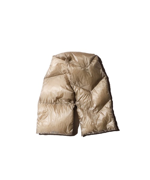 NANGA(ナンガ)の「NANGA/ナンガ PORTABLE LIGHT DOWN MUFFLERポータブルライトダウンマフラー(ユニセックス)(マフラー・メンズ・ブラック/ベージュ/ネイビー/モカ/カーキ・FREE)」の13枚目の写真