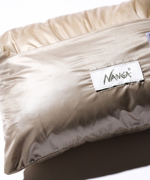 NANGA(ナンガ)の「NANGA/ナンガ PORTABLE LIGHT DOWN MUFFLERポータブルライトダウンマフラー(ユニセックス)(マフラー・メンズ・ブラック/ベージュ/ネイビー/モカ/カーキ・FREE)」の16枚目の写真