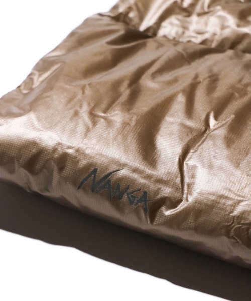 NANGA(ナンガ)の「NANGA/ナンガ PORTABLE LIGHT DOWN MUFFLERポータブルライトダウンマフラー(ユニセックス)(マフラー・メンズ・ブラック/ベージュ/ネイビー/モカ/カーキ・FREE)」の20枚目の写真