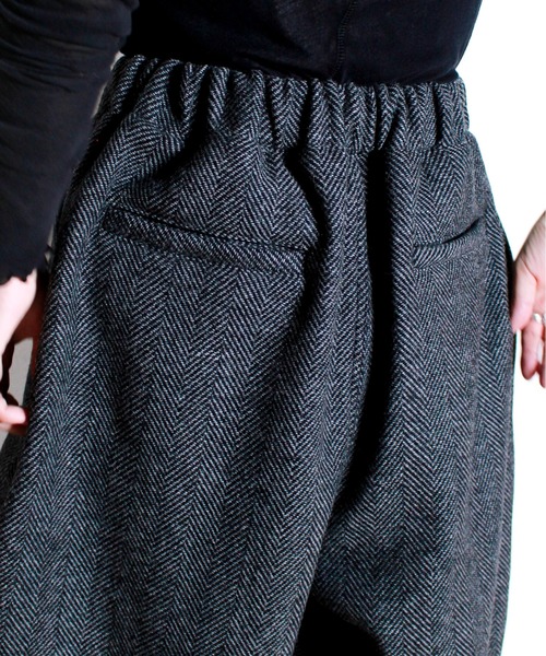 HARVESTY(ハーベスティ)の「HARVESTY / ハーベスティー DOUBLE FACE WOOL TWEED CROPPED EASY CIRCUS PANTS ツイード イージー サーカスパンツ(その他パンツ・レディース・ブラウン/チャコールグレー・1/2)」の8枚目の写真