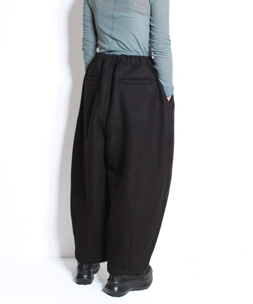 HARVESTY(ハーベスティ)の「HARVESTY / ハーベスティー DOUBLE FACE WOOL TWEED CROPPED EASY CIRCUS PANTS ツイード イージー サーカスパンツ(その他パンツ・レディース・ブラウン/チャコールグレー・1/2)」の12枚目の写真