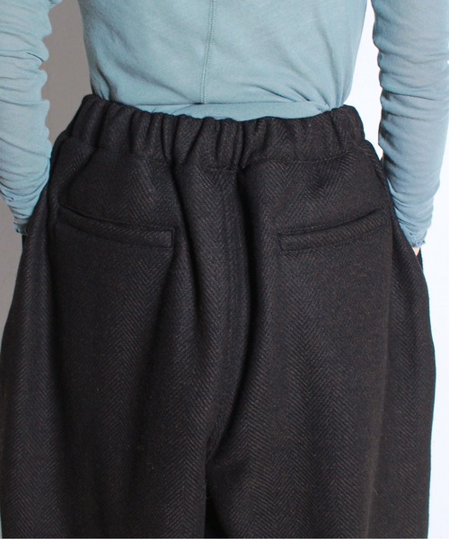 HARVESTY(ハーベスティ)の「HARVESTY / ハーベスティー DOUBLE FACE WOOL TWEED CROPPED EASY CIRCUS PANTS ツイード イージー サーカスパンツ(その他パンツ・レディース・ブラウン/チャコールグレー・1/2)」の15枚目の写真