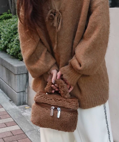 CORNERS(コーナーズ)の「ボアバニティミニバッグ(ショルダーバッグ・レディース・アイボリー/ブラウン/ベージュ・FREE)」の10枚目の写真