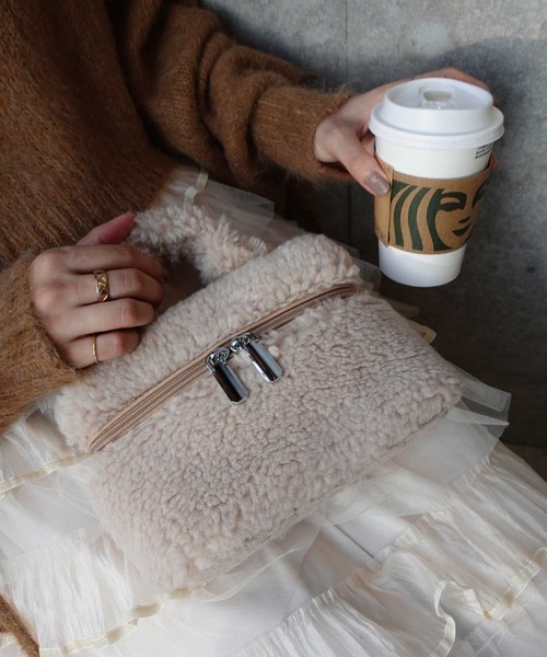 CORNERS(コーナーズ)の「ボアバニティミニバッグ(ショルダーバッグ・レディース・アイボリー/ブラウン/ベージュ・FREE)」の11枚目の写真