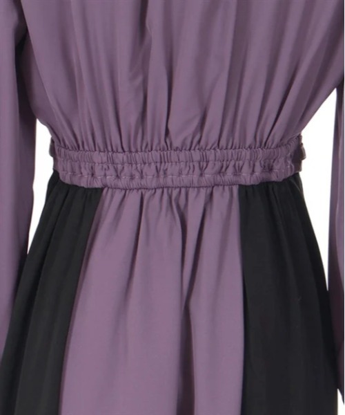 axes femme POETIQUE（アクシーズファムポエティック）の「チェーン付バイカラーワンピース（ワンピース・レディース・ブルーグリーン/ブラック/パープル・MEDIUM）」の15枚目の写真