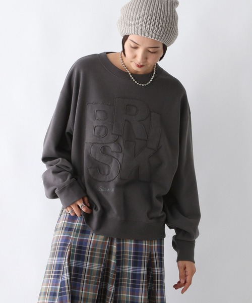 LEPSIM(レプシィム)の「パッチワークロゴプルオーバー 252922(スウェット・レディース・杢グレー/チャコールグレー/レッド・FREE)」の12枚目の写真