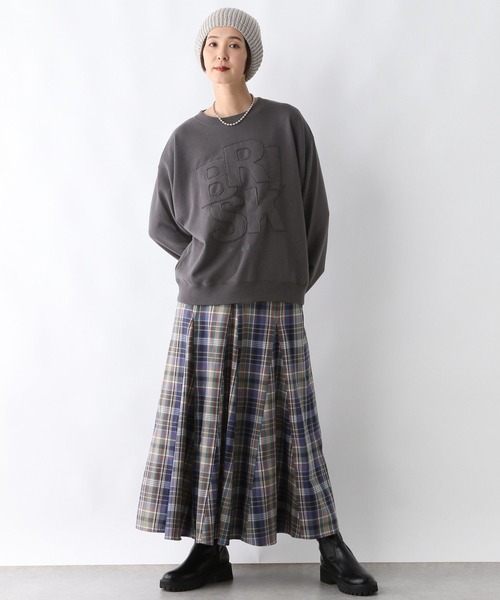 LEPSIM(レプシィム)の「パッチワークロゴプルオーバー 252922(スウェット・レディース・杢グレー/チャコールグレー/レッド・FREE)」の13枚目の写真