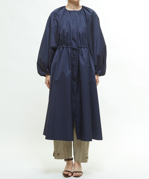 martinique（マルティニーク）の「タンブラータフタギャザーコート（その他アウター・レディース・オフホワイト/ネイビー/カーキ・FREE）」の9枚目の写真