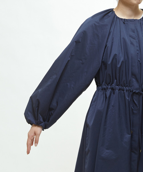 martinique（マルティニーク）の「タンブラータフタギャザーコート（その他アウター・レディース・オフホワイト/ネイビー/カーキ・FREE）」の12枚目の写真