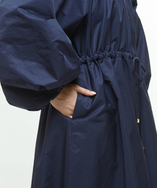 martinique（マルティニーク）の「タンブラータフタギャザーコート（その他アウター・レディース・オフホワイト/ネイビー/カーキ・FREE）」の14枚目の写真