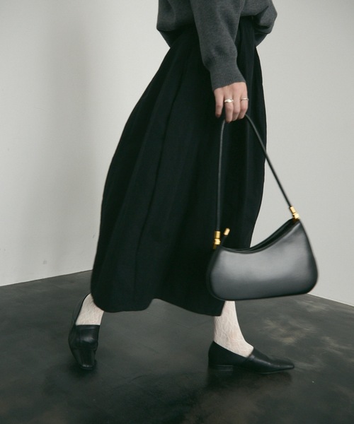 Lutim by u（ルチバイユー）の「Curve cut handbag / カーブカットハンドバック（ハンドバッグ・レディース・ブラック/ブラウン/ダークブラウン・FREE）」の19枚目の写真