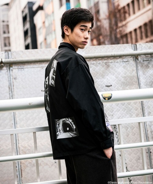 niko and...（ニコアンド）の「【森山大道】コラボシャツ（シャツ/ブラウス・メンズ・オフホワイト/チャコール・MEDIUM/LARGE）」の19枚目の写真