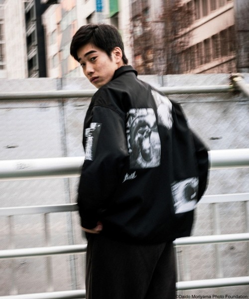 niko and...（ニコアンド）の「【森山大道】コラボシャツ（シャツ/ブラウス・メンズ・オフホワイト/チャコール・MEDIUM/LARGE）」の20枚目の写真