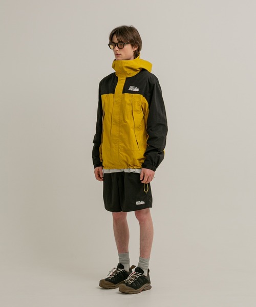 A BATHING APE スノボJKT 黄カモ初期モデル BAPEスノボジャケット】ア ベイシング エイプ 1stカモ スノー
