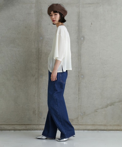 CHIGNON(シニヨン)の「(CHUGNON)ベロアメッシュTシャツ(Tシャツ/カットソー・レディース・ホワイト/ブラウン・ONE SIZE)」の4枚目の写真